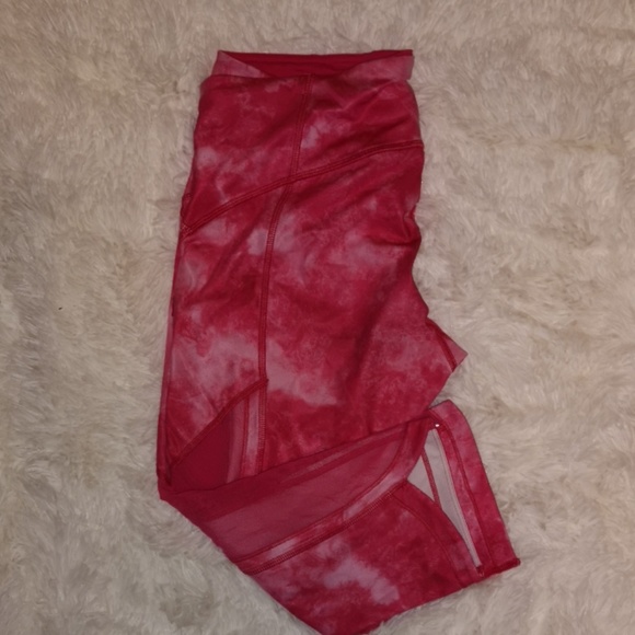 Lululemon Crops - Picture 3 of 3